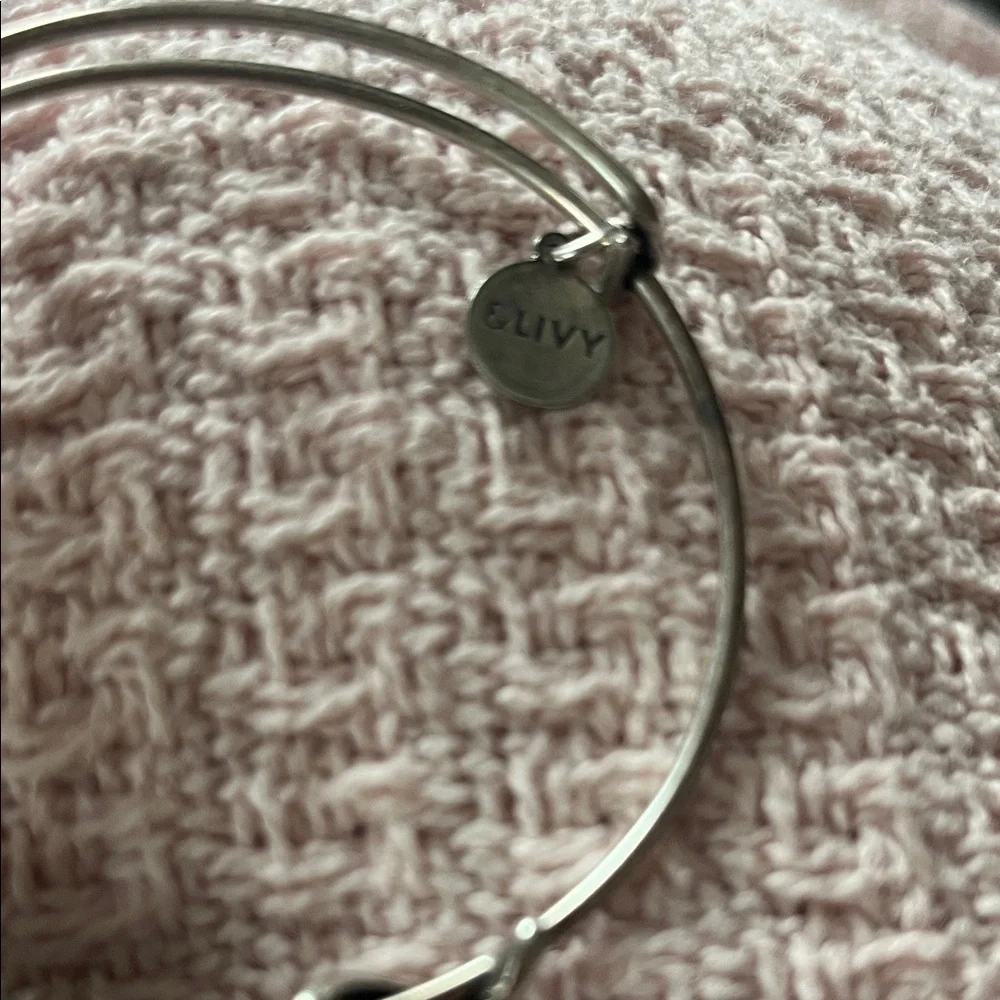&LIVY Silver Angel Wing Bracelet - Picture 2 of 3